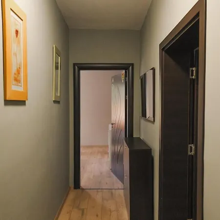 Apartment Iztok House *