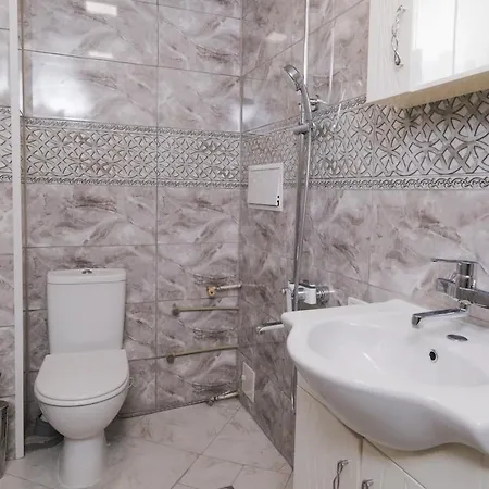 Apartment Iztok House *