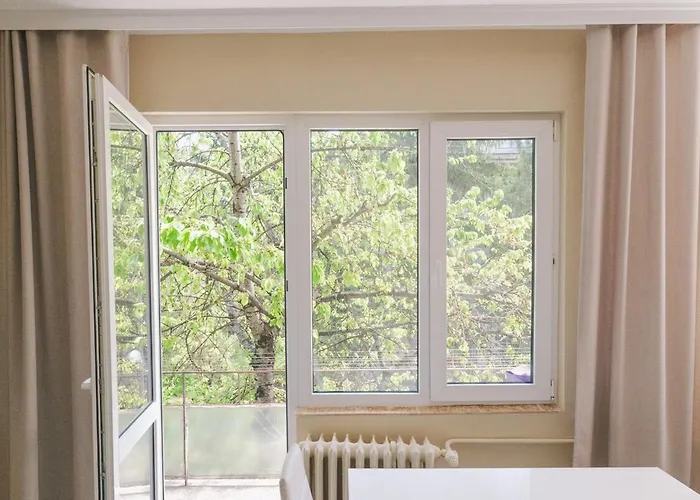 Lejlighed Iztok House *